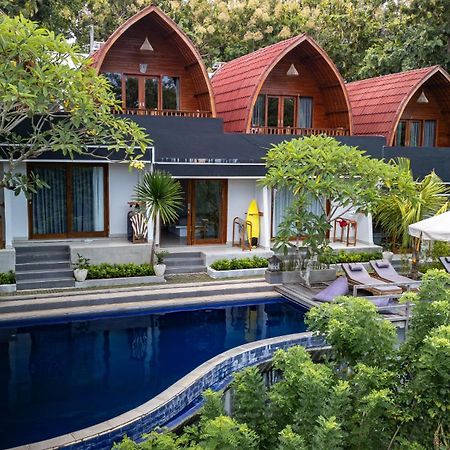 Bagus Ink Surf Camp Pansiyon Uluwatu Dış mekan fotoğraf