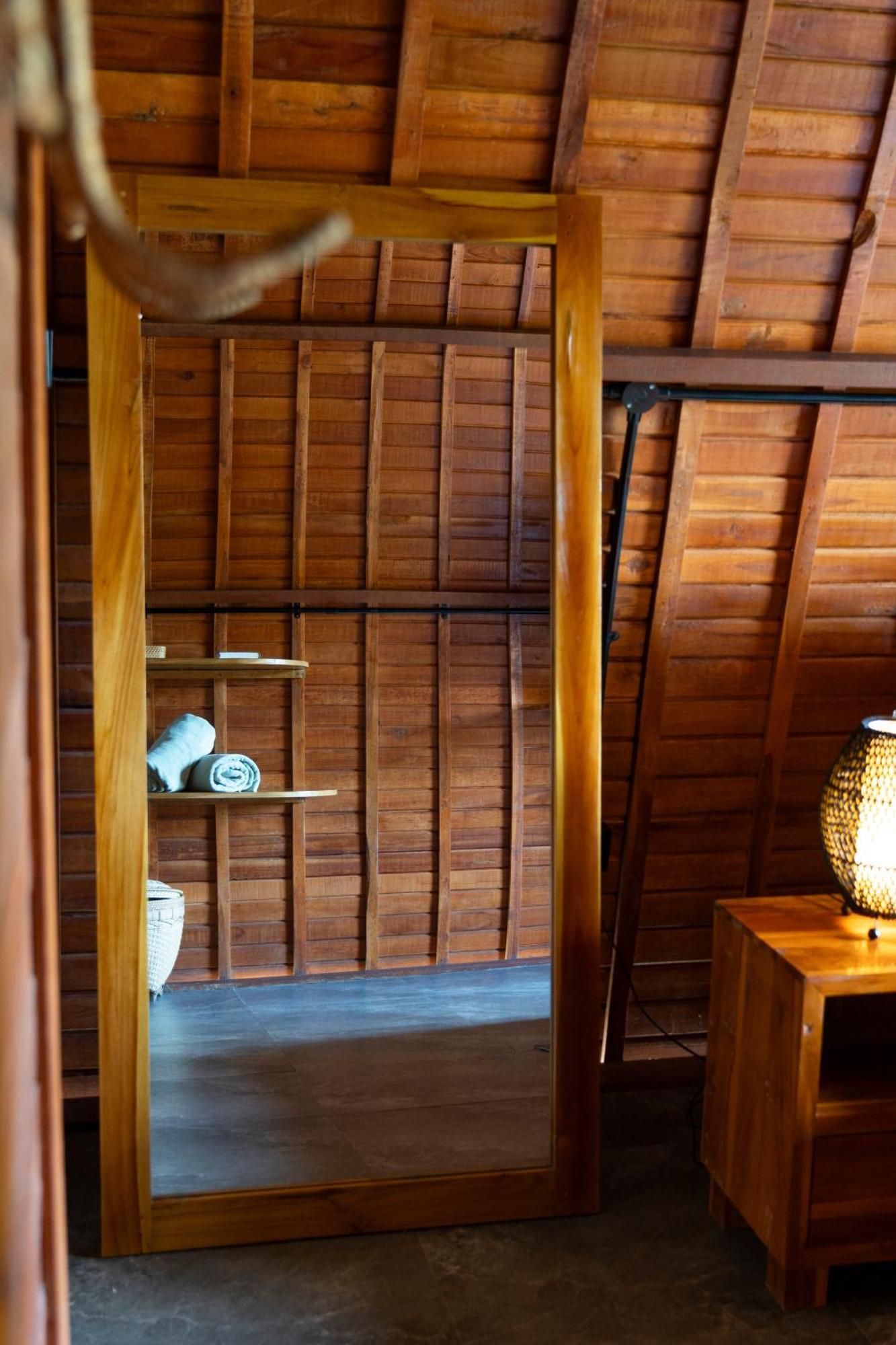 Bagus Ink Surf Camp Pansiyon Uluwatu Dış mekan fotoğraf